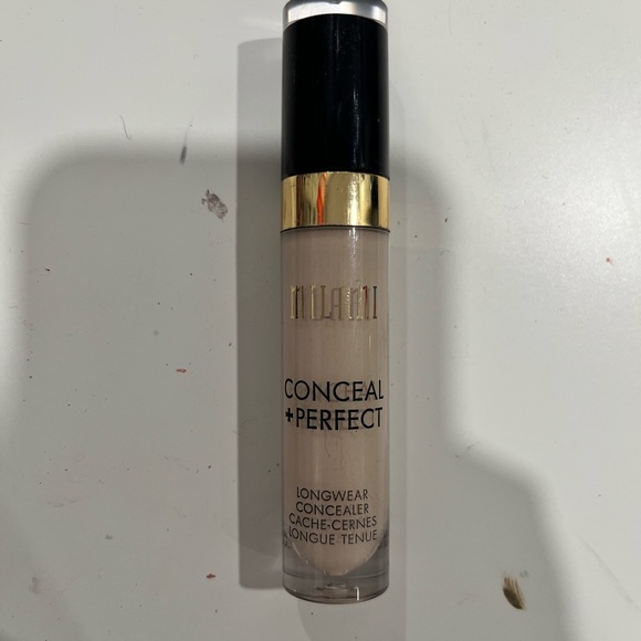 Makeup - Picture 11 of 16